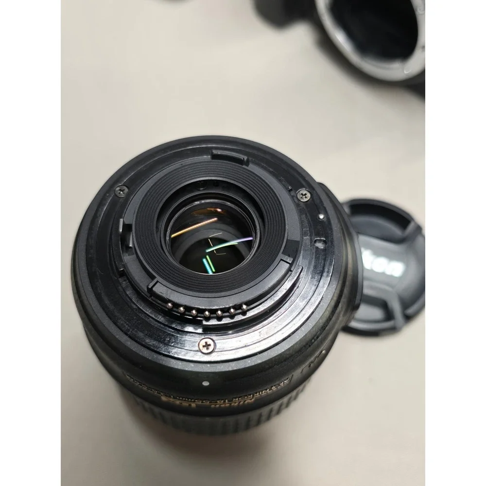 Nikon D5000 12MP DSLR Digital Camera with Nikon 18-55mm & 55-200mm lens Case